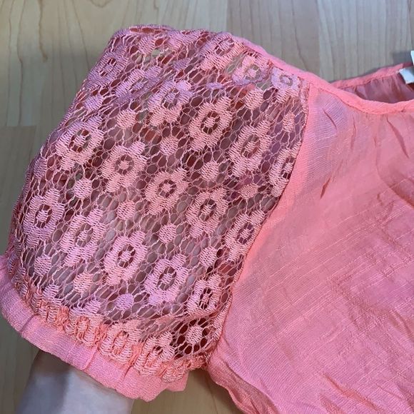 New Pink Top - Picture 3 of 9